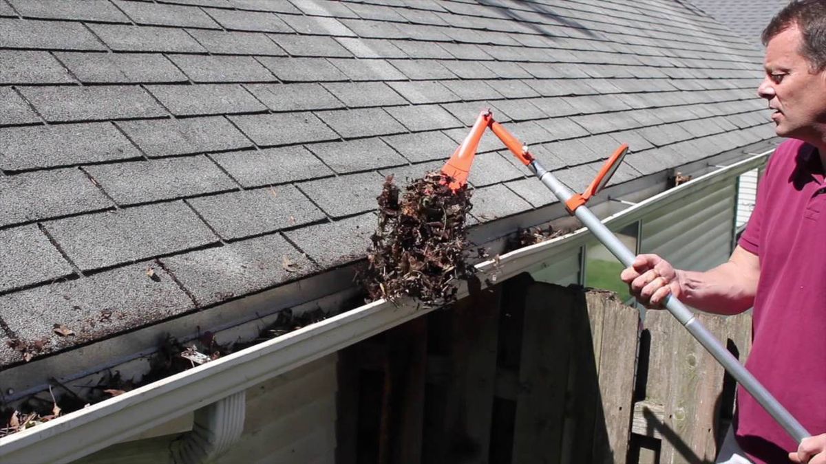 Reliable Gutter Cleaning in League City TX